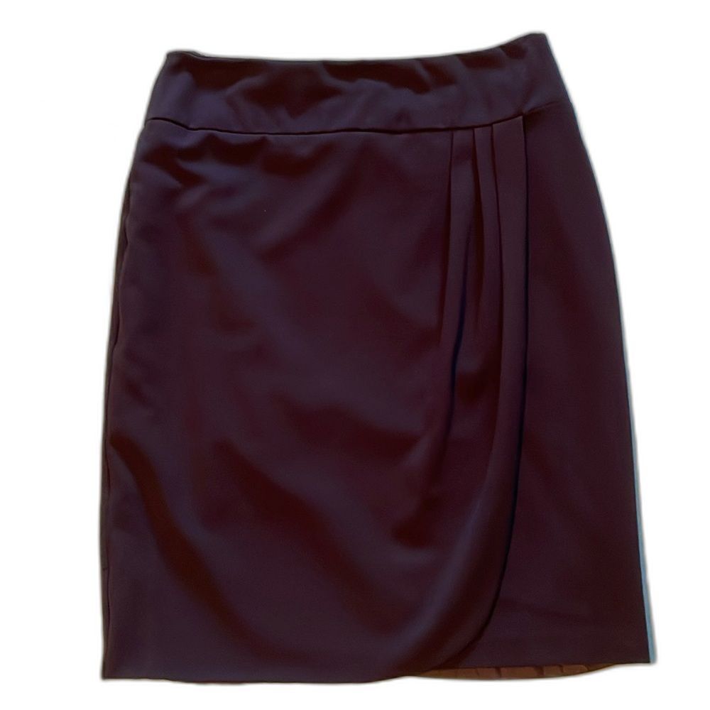 Apt. 9 size 6 fully lined black skirt side zipper wide waistband, cross over EUC